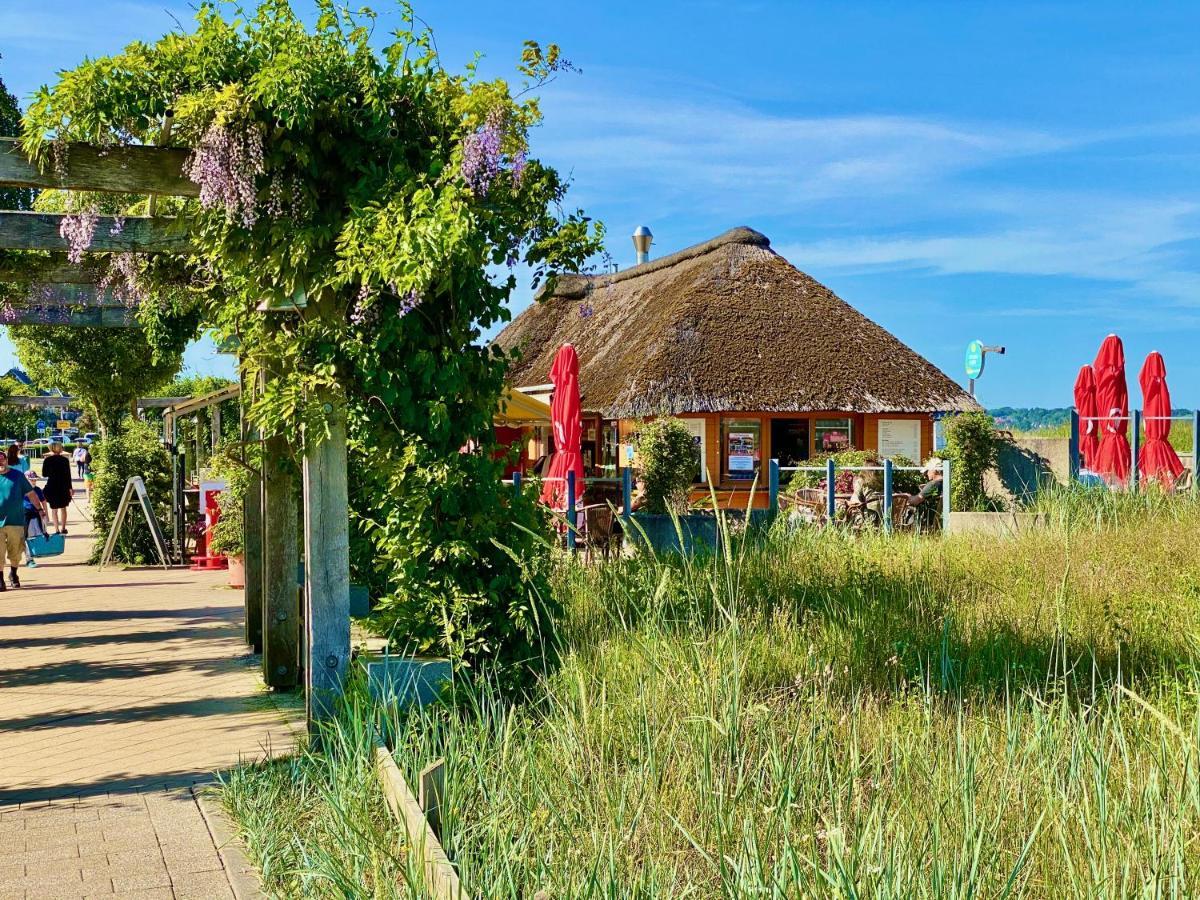 Casa Raphael Direkt Am Scharbeutzer Strand Екстер'єр фото